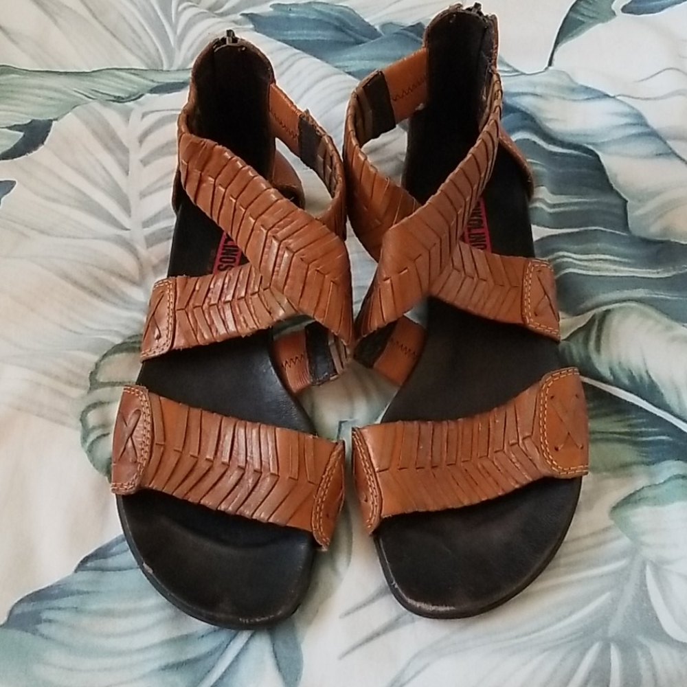 Pikolinos leather sandals size 37
